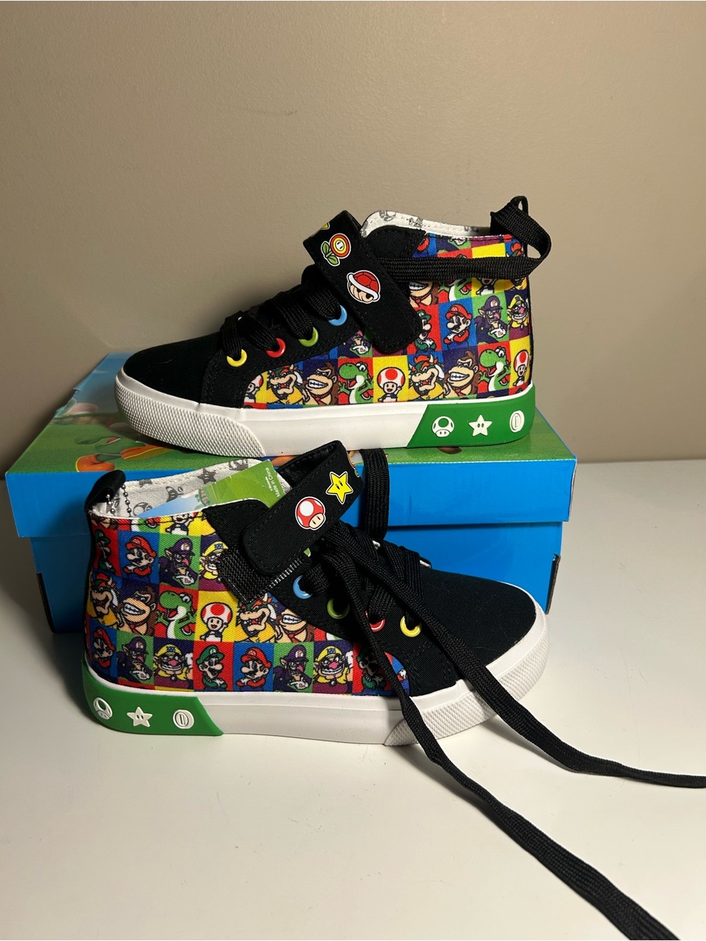 Super Mario Brothers shoes, black, 2 kids sw